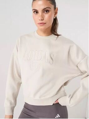 BNWT adidas Cream Embroidered Logo Crew Sweatshirt